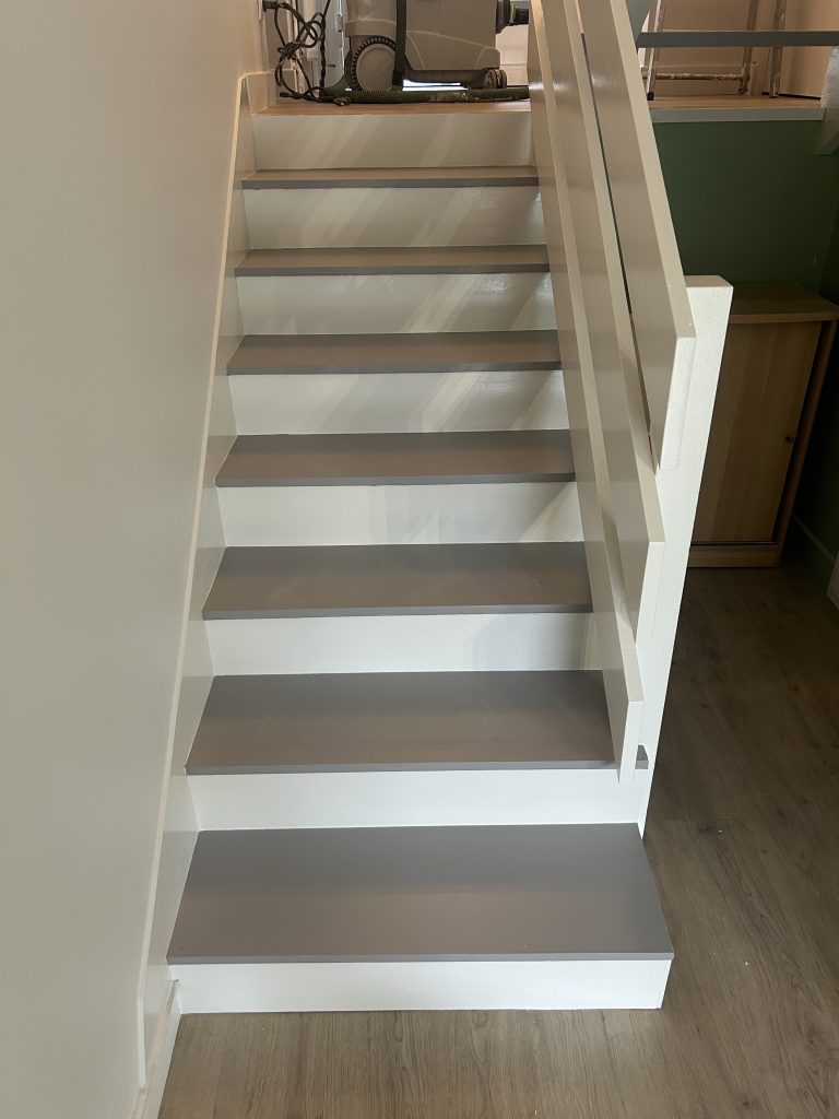Peinture intérieure escalier Guidel.